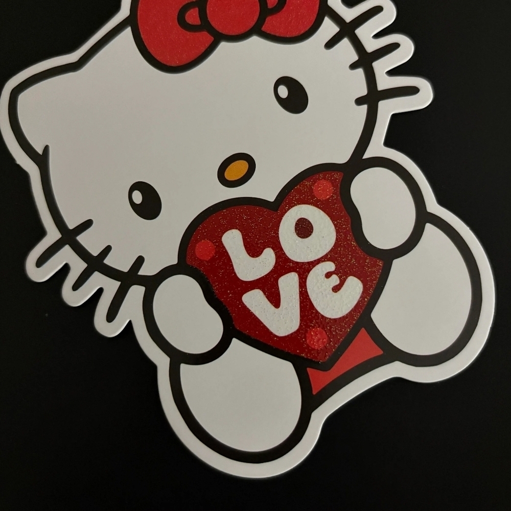 Hello Kitty Love Topper